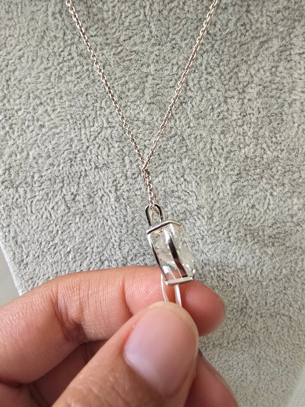 6ct D Colour Moissanite Heart Pendant