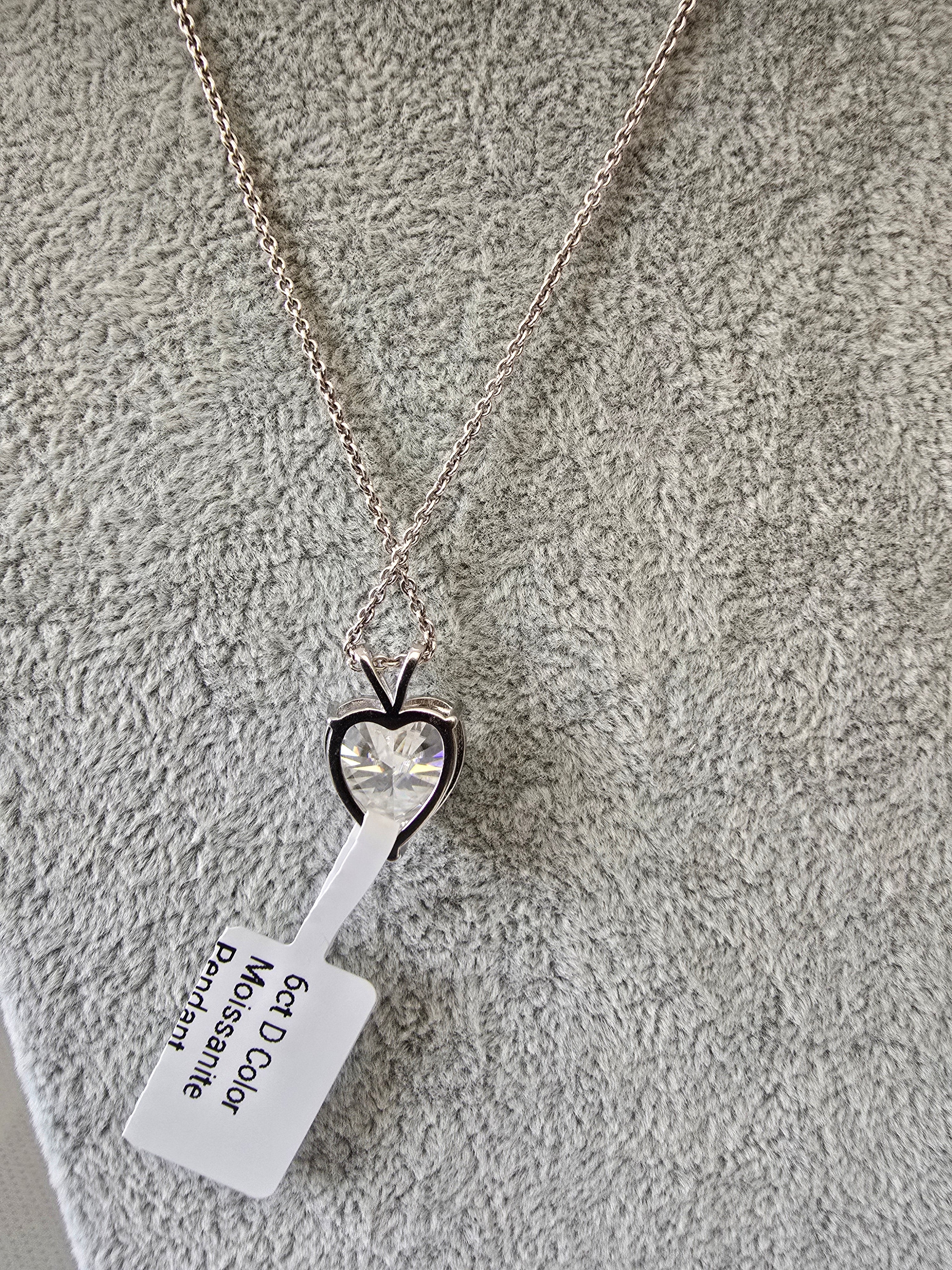 6ct D Colour Moissanite Heart Pendant