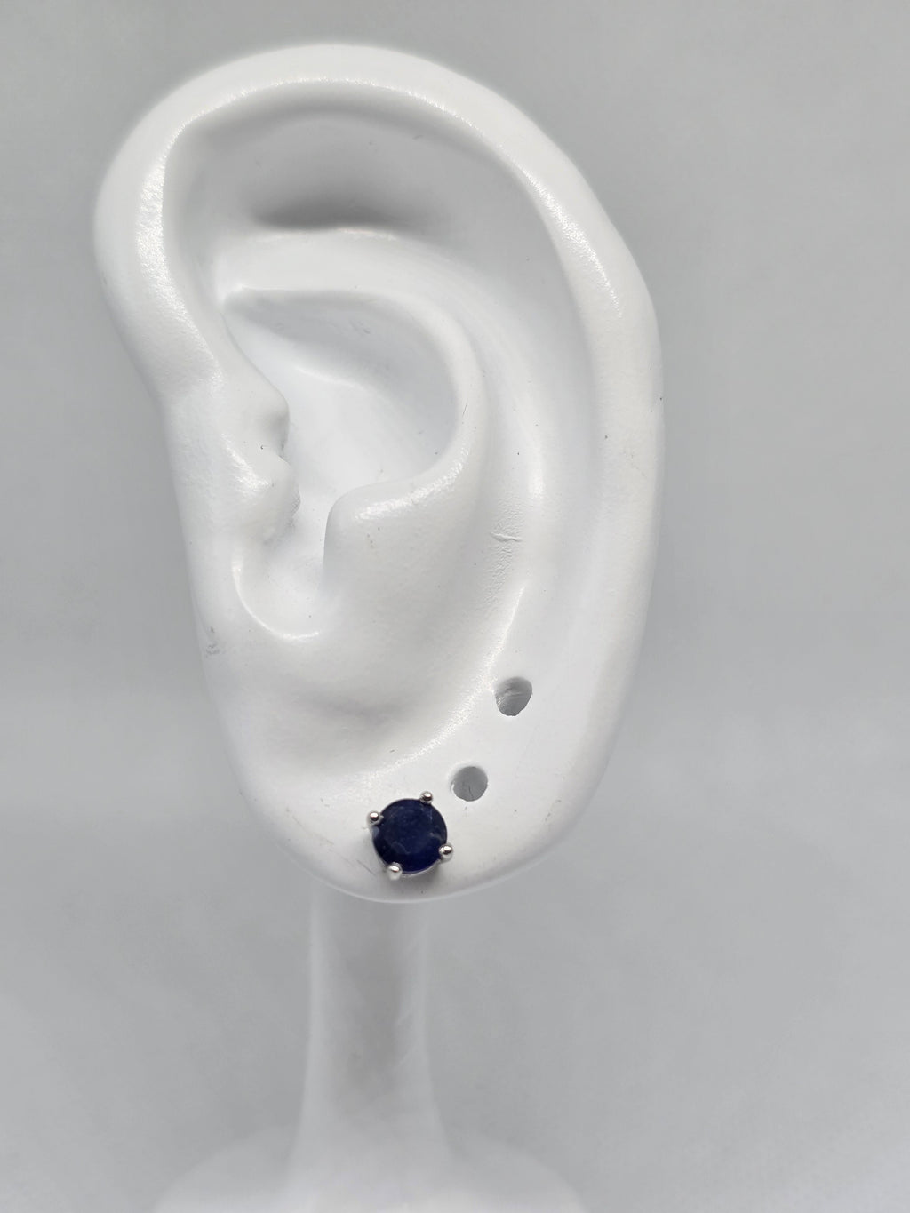 Natural Royal Blue Sapphire Solitaire Stud Earrings – S925 Sterling Silver