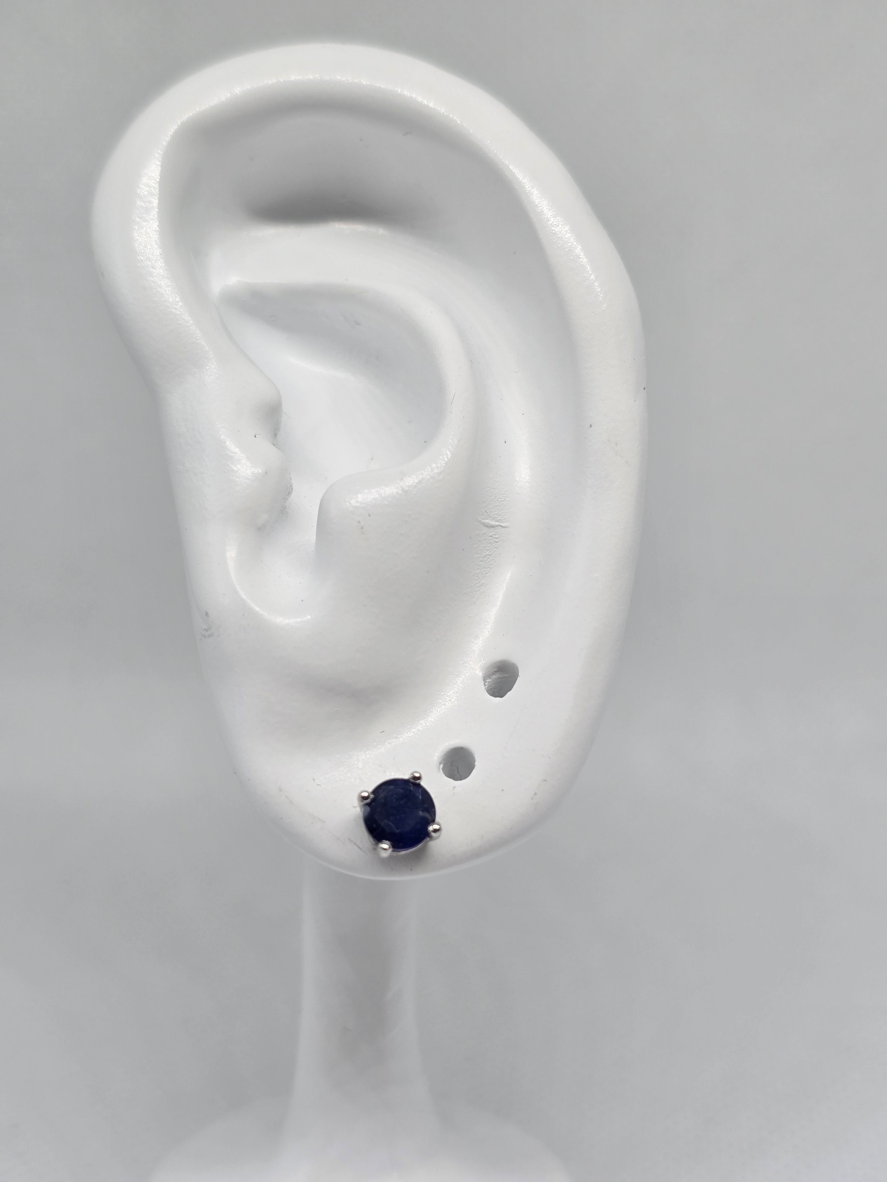 Natural Royal Blue Sapphire Solitaire Stud Earrings – S925 Sterling Silver