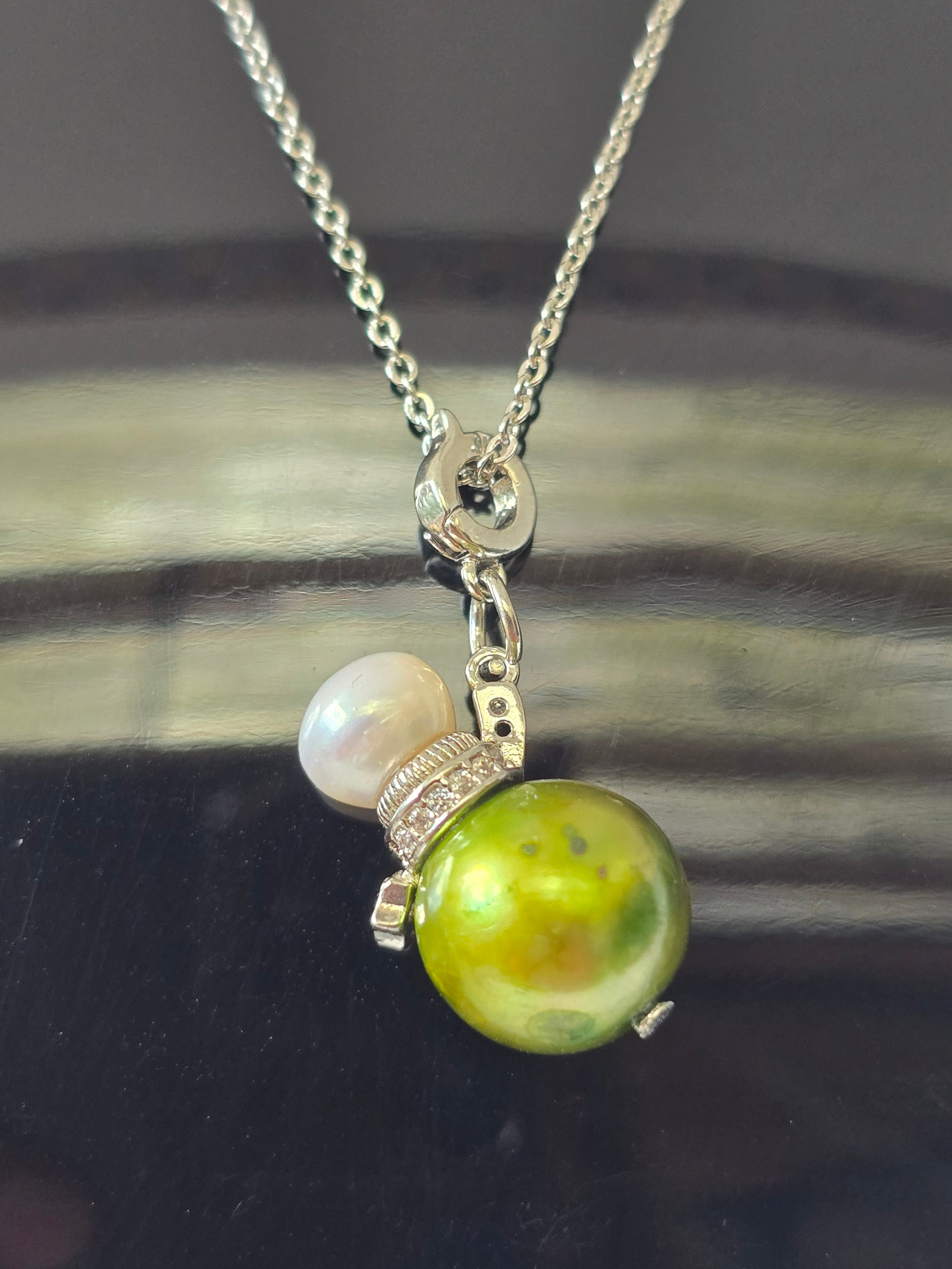 Pistachio Edison Pearl & White Freshwater Pearl Necklace | Adjustable S925 Bolo Chain