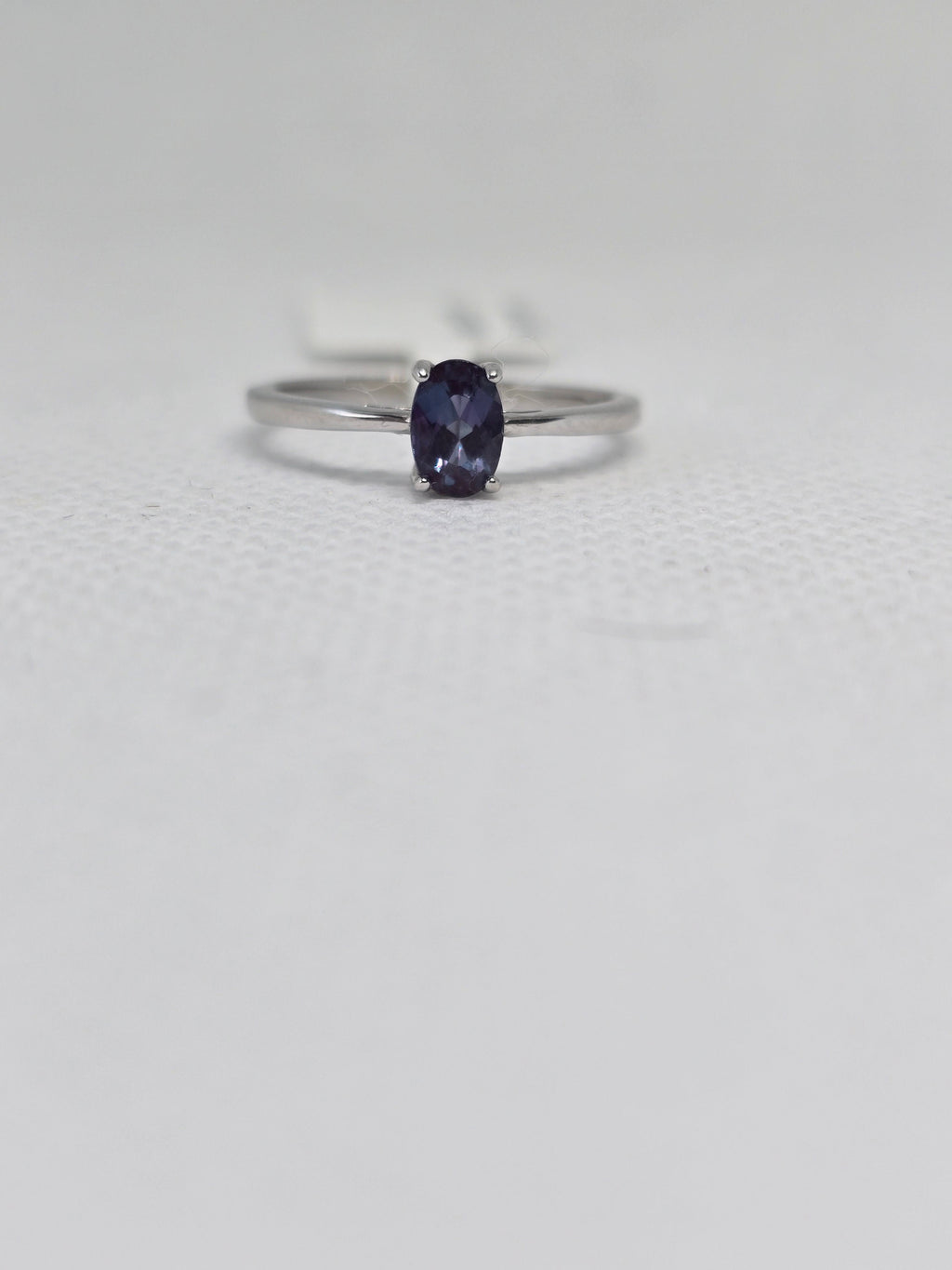 Lab Grown Alexandrite Solitaire Ring in S925 Silver