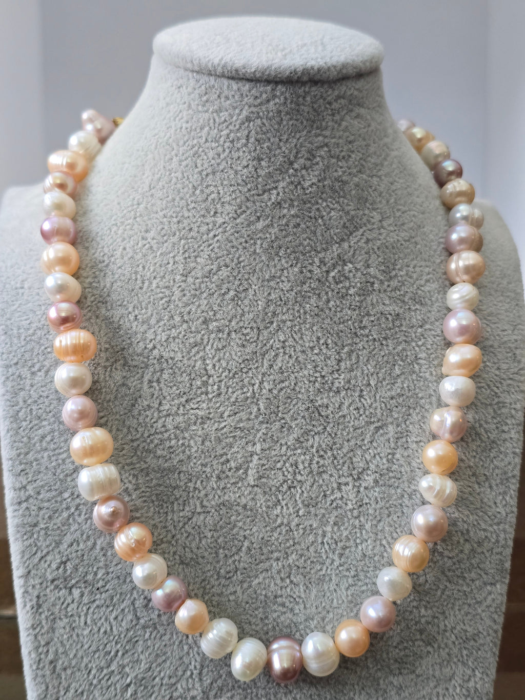 Baroque Freshwater Pearl Choker Necklace — Peach, Pink & Lavender