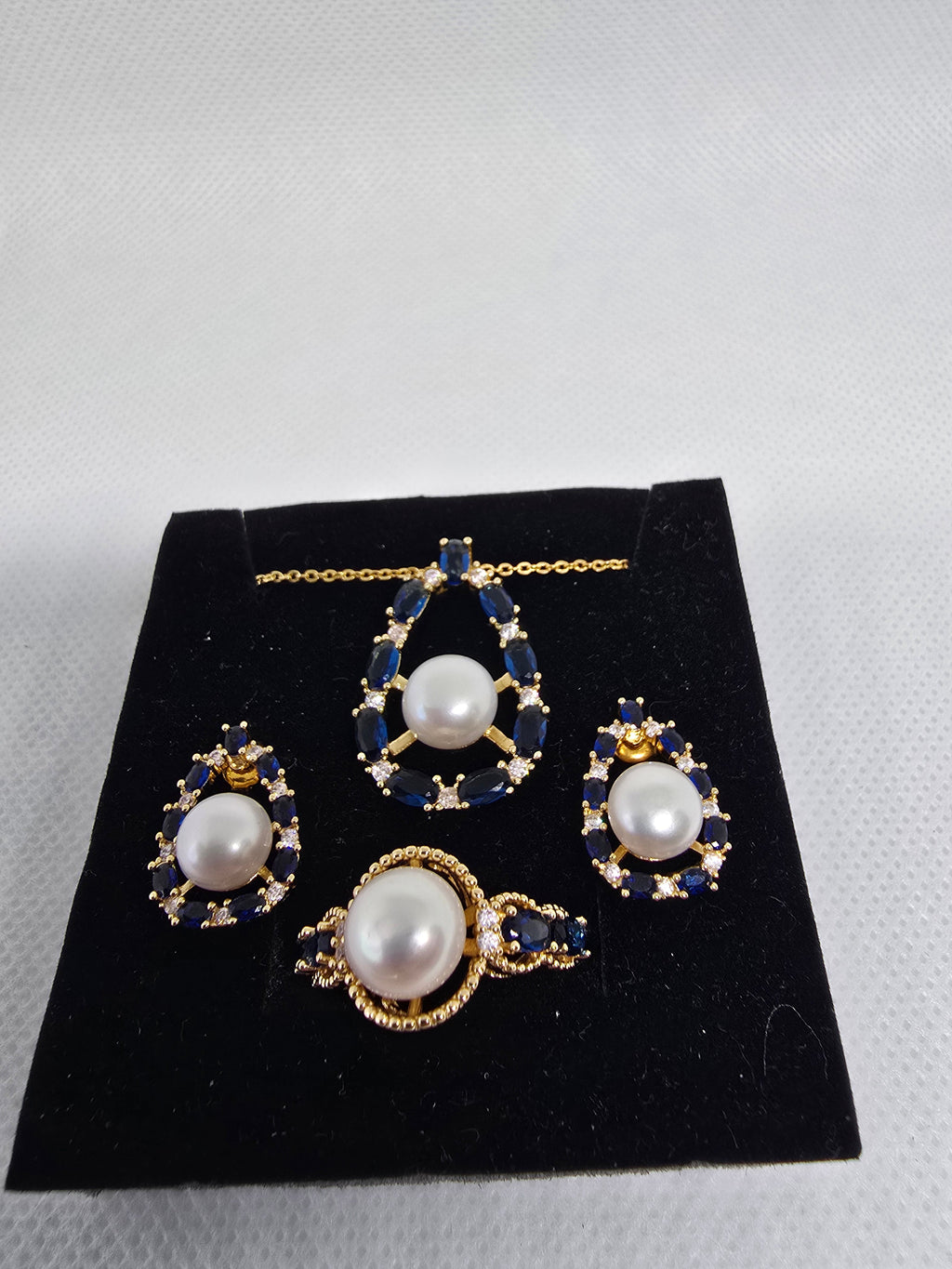 9.1mm Freshwater Pearl & Blue Sapphire Jewellery Set – Ring, Necklace & Earrings