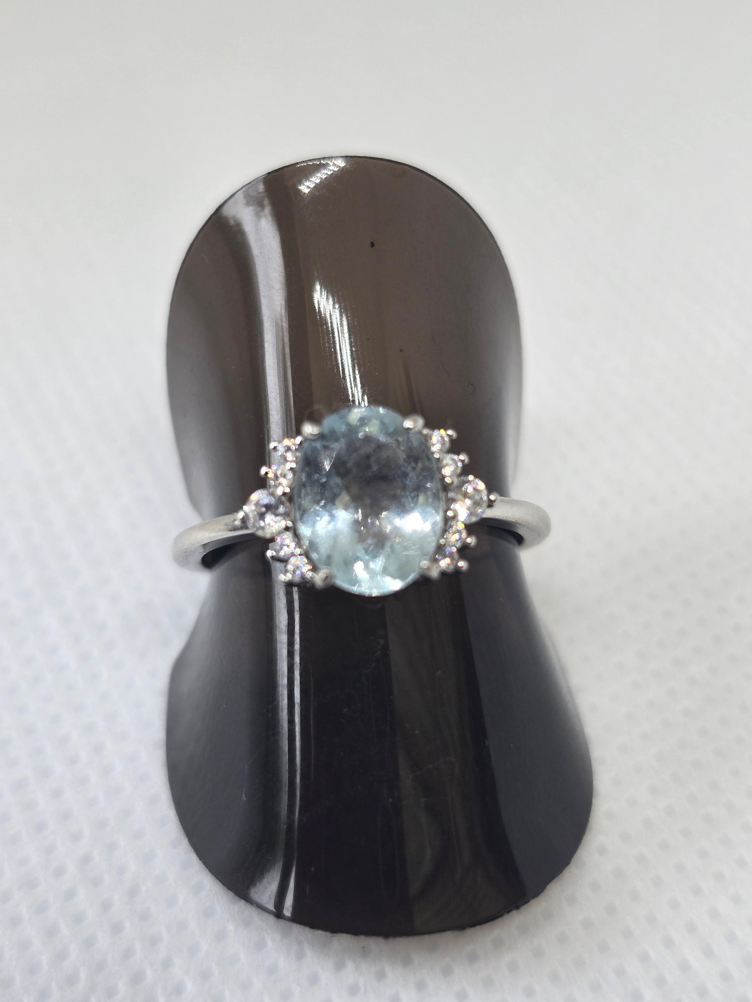 Natural Aquamarine Ring — S925 Sterling Silver
