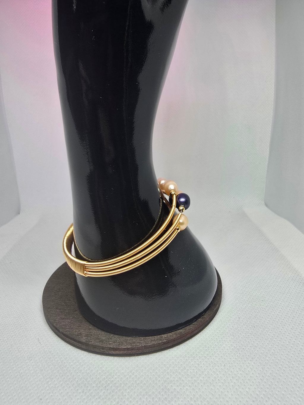 Freshwater Pearl Bangle – Champagne & Blue