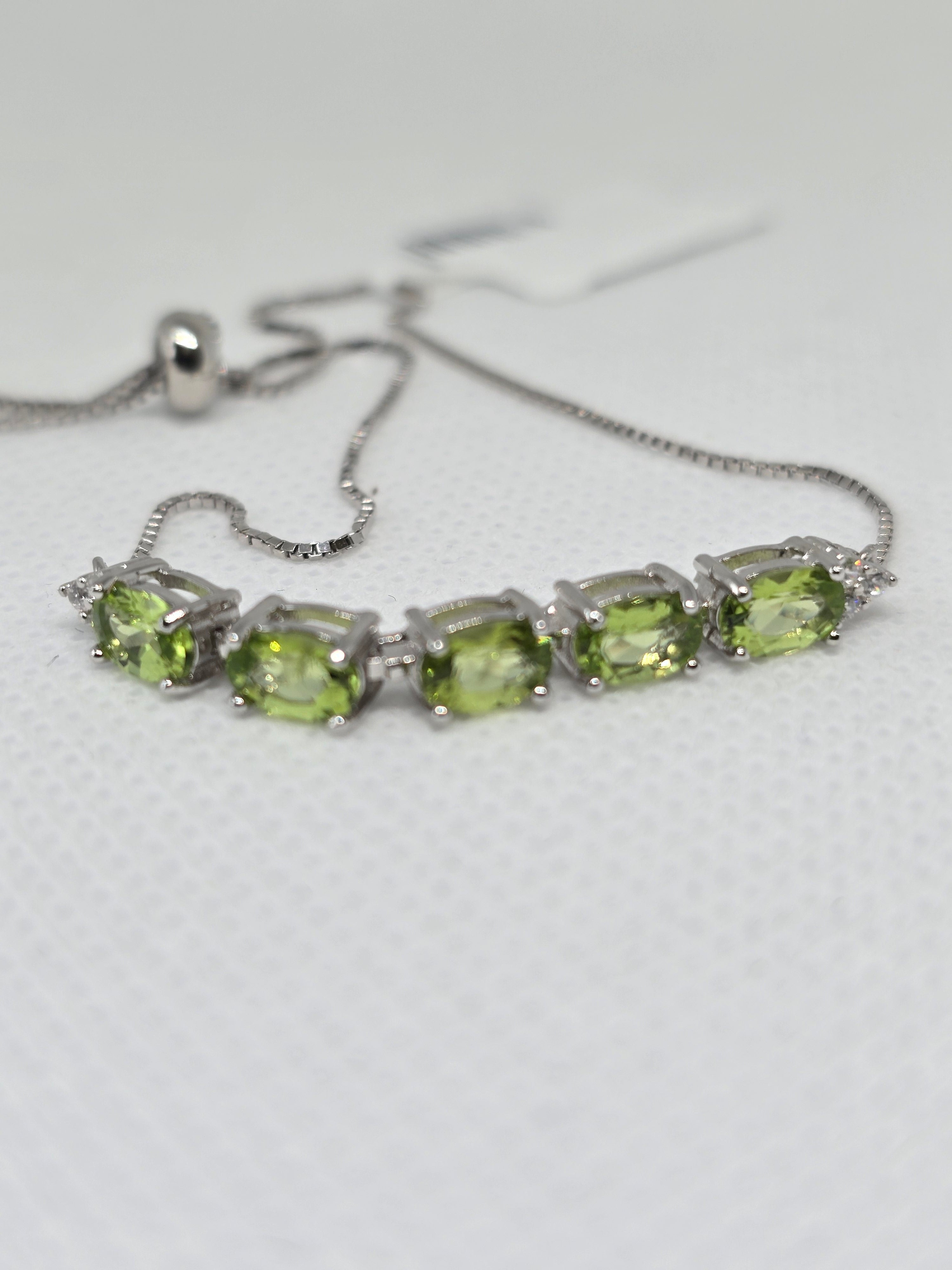 Natural Peridot Five-Stone Bolo Bracelet – S925 Sterling Silver | Adjustable