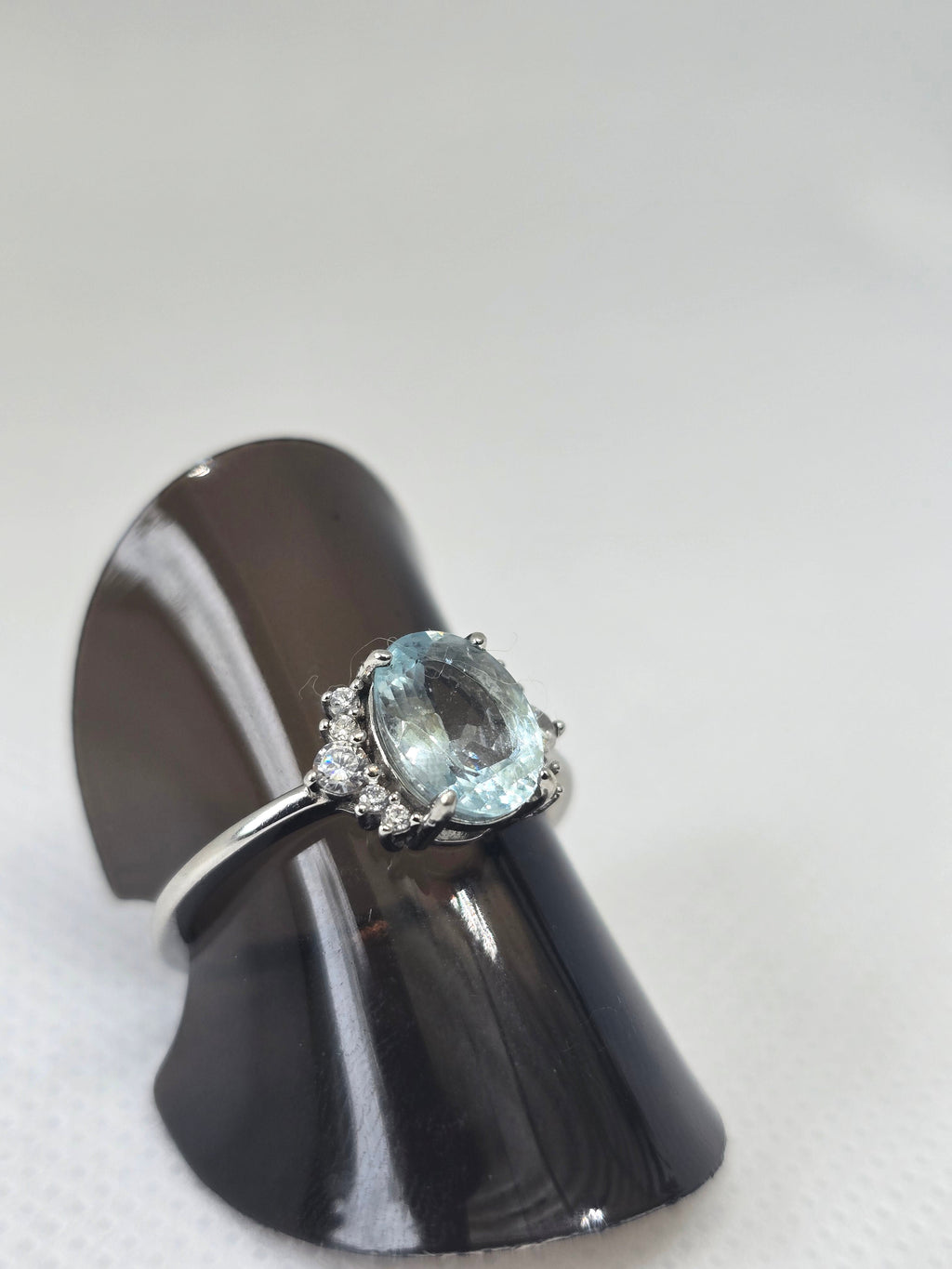 Natural Aquamarine Ring — S925 Sterling Silver