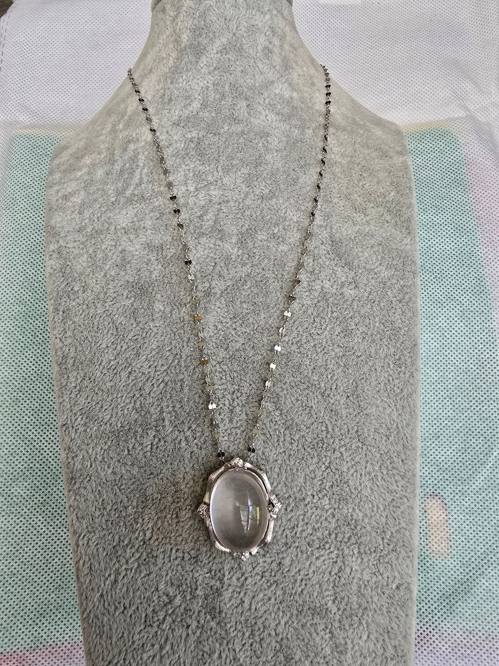 Rose Quartz Oval Cabochon Pendant Necklace | 925 Silver | 18 Inch Chain