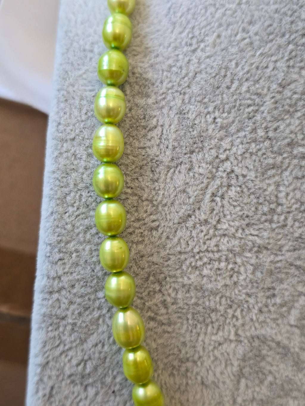 Green Freshwater Pearl Choker Necklace —