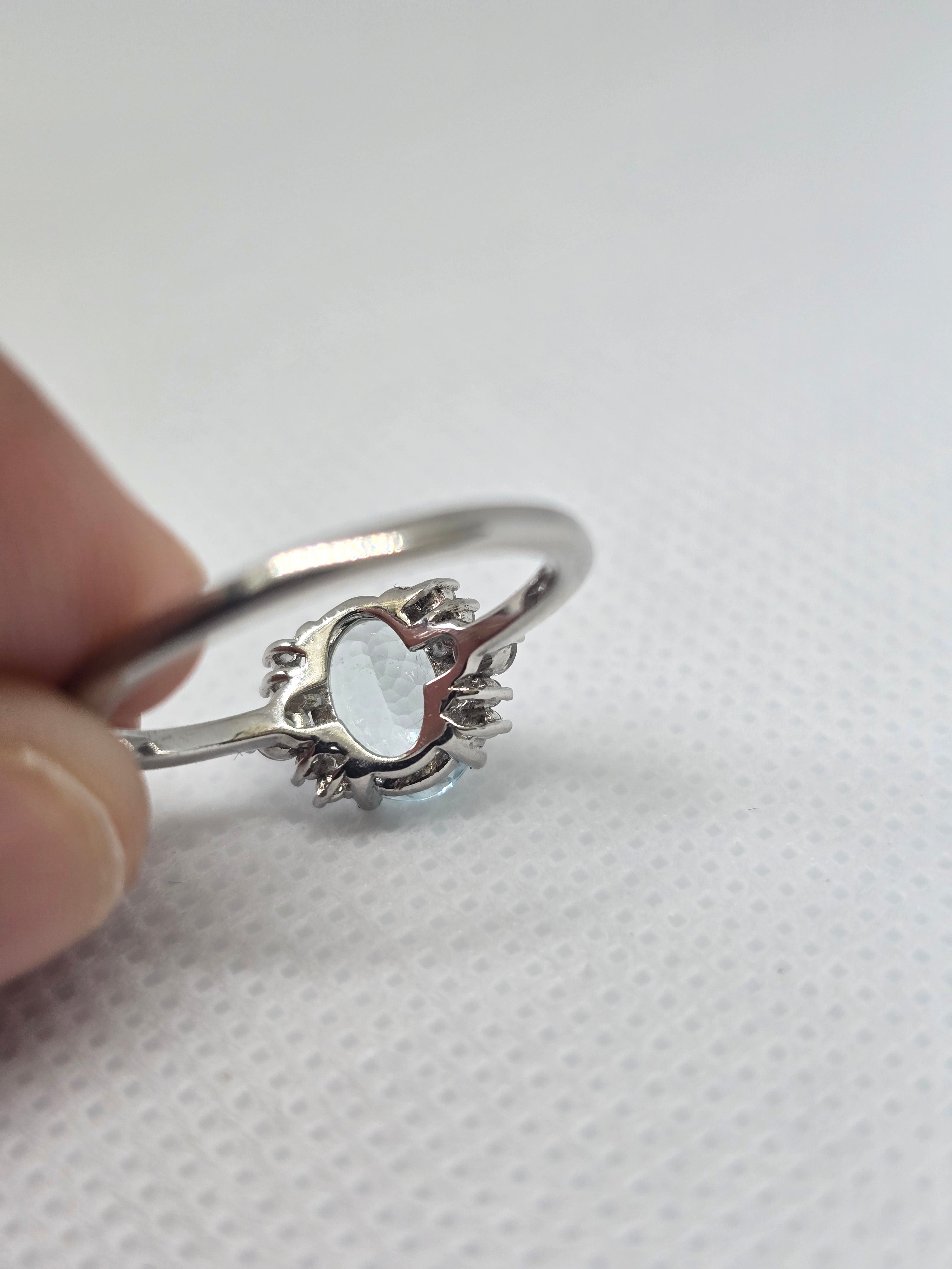 Natural Aquamarine Ring — S925 Sterling Silver
