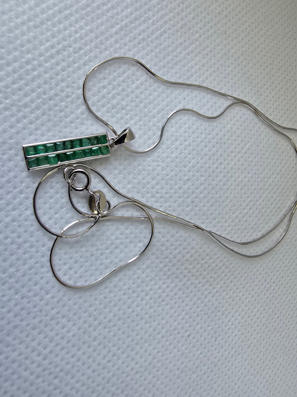Natural Emerald Bar Pendant Necklace – S925 Sterling Silver