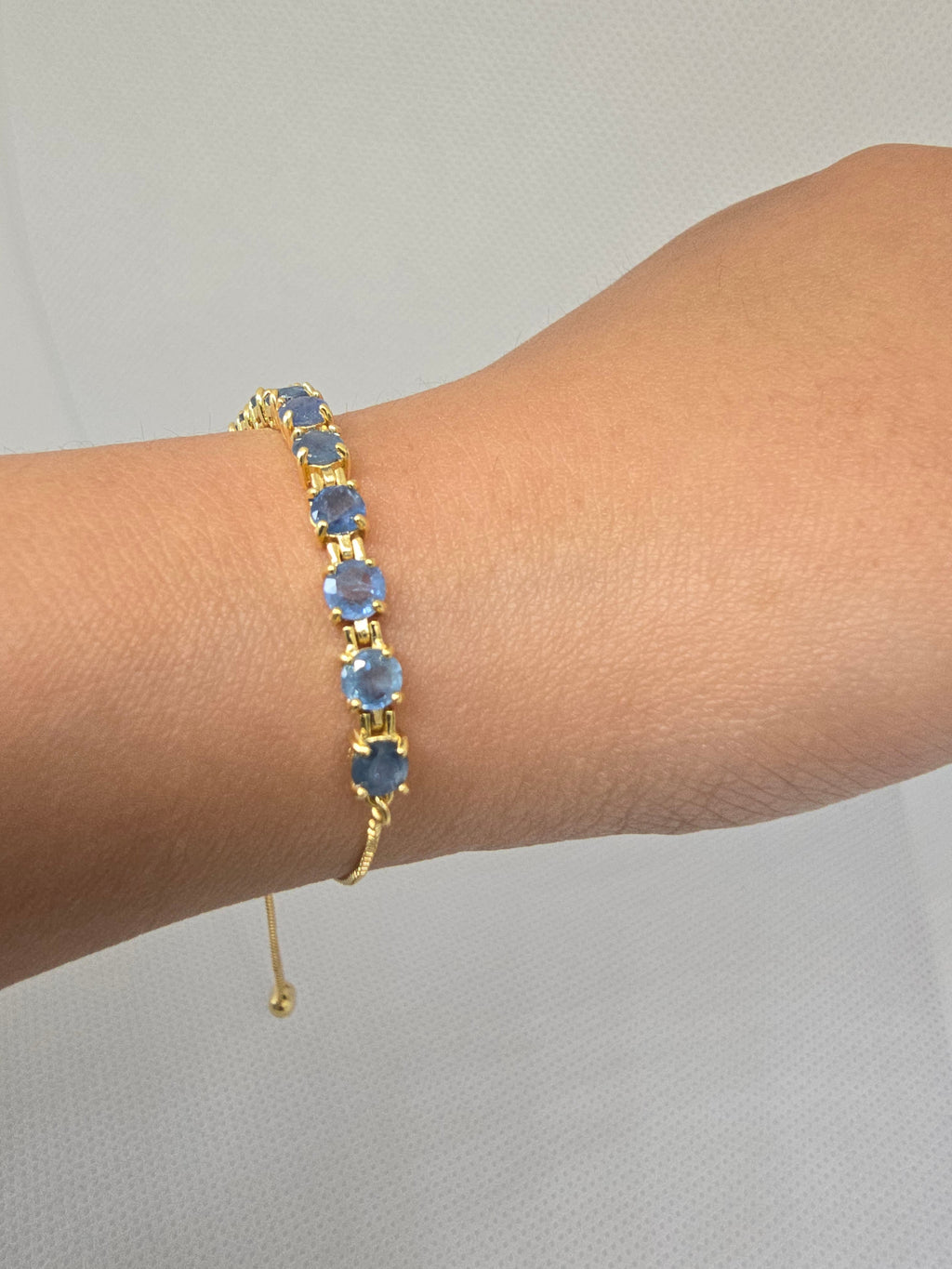 Blue Sapphire Bolo Bracelet – S925 Gold Setting