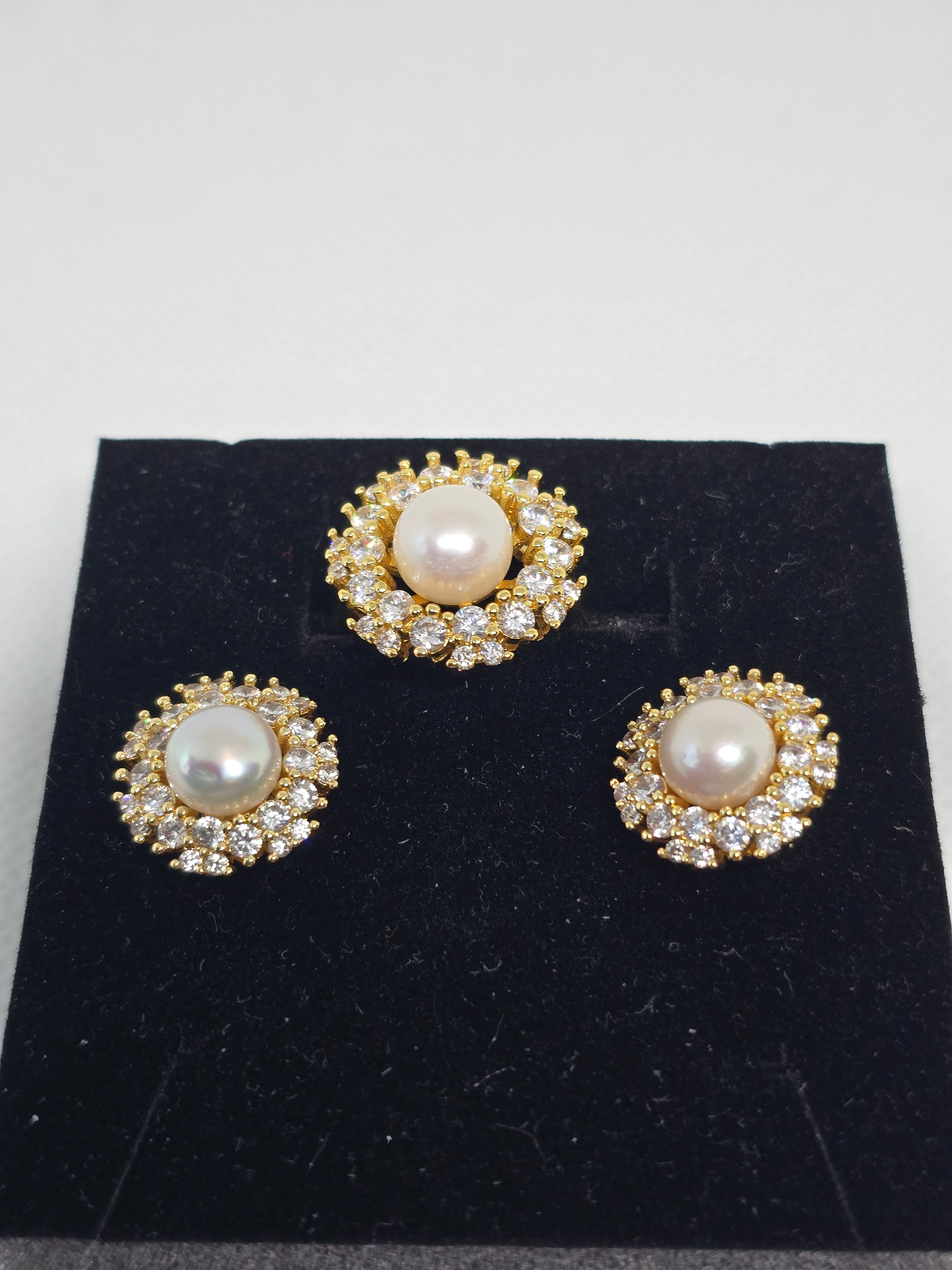 7.4mm Freshwater Pearl Ring & Earrings Set – 5 Micron Gold Setting