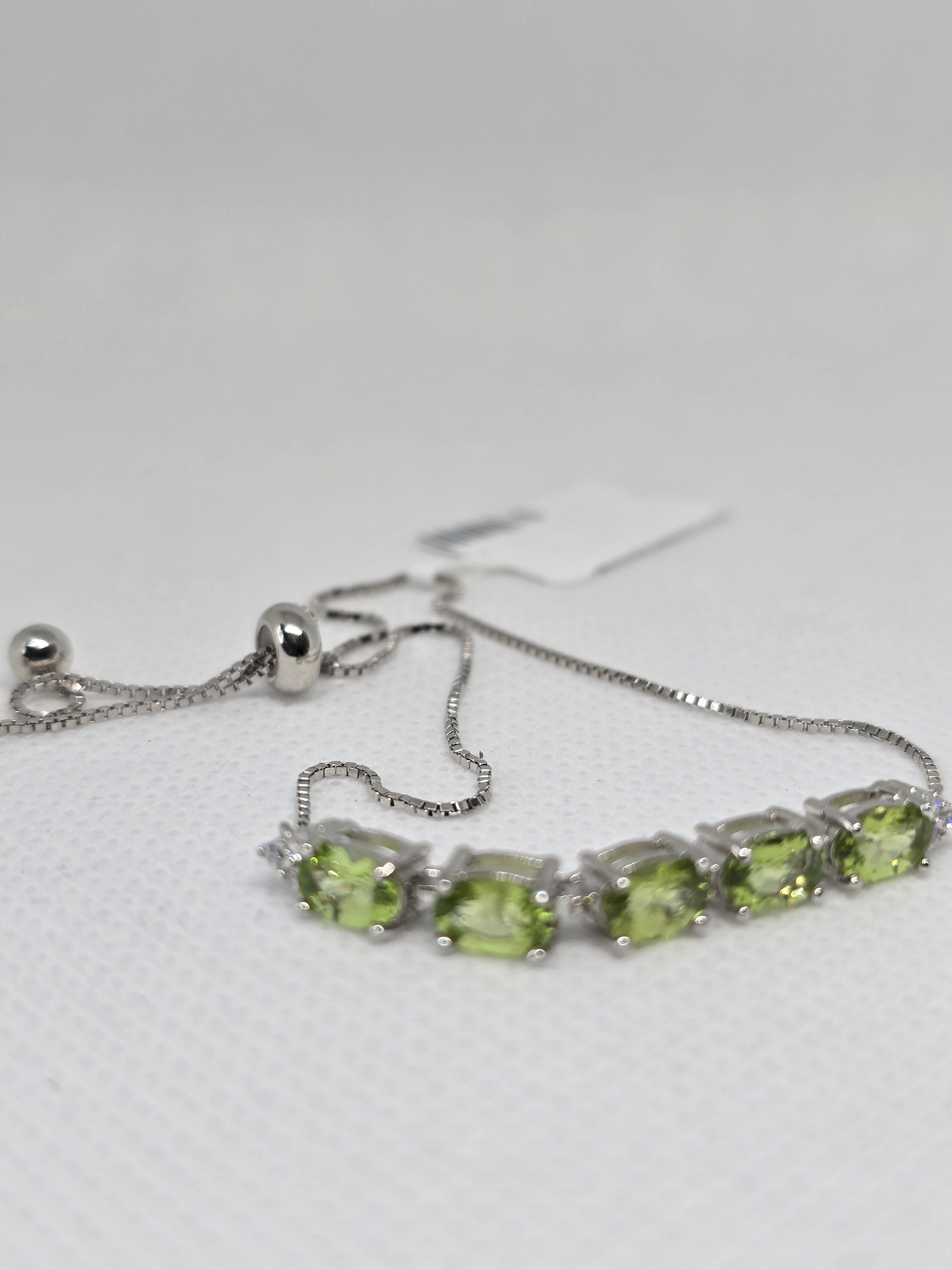 Natural Peridot Five-Stone Bolo Bracelet – S925 Sterling Silver | Adjustable