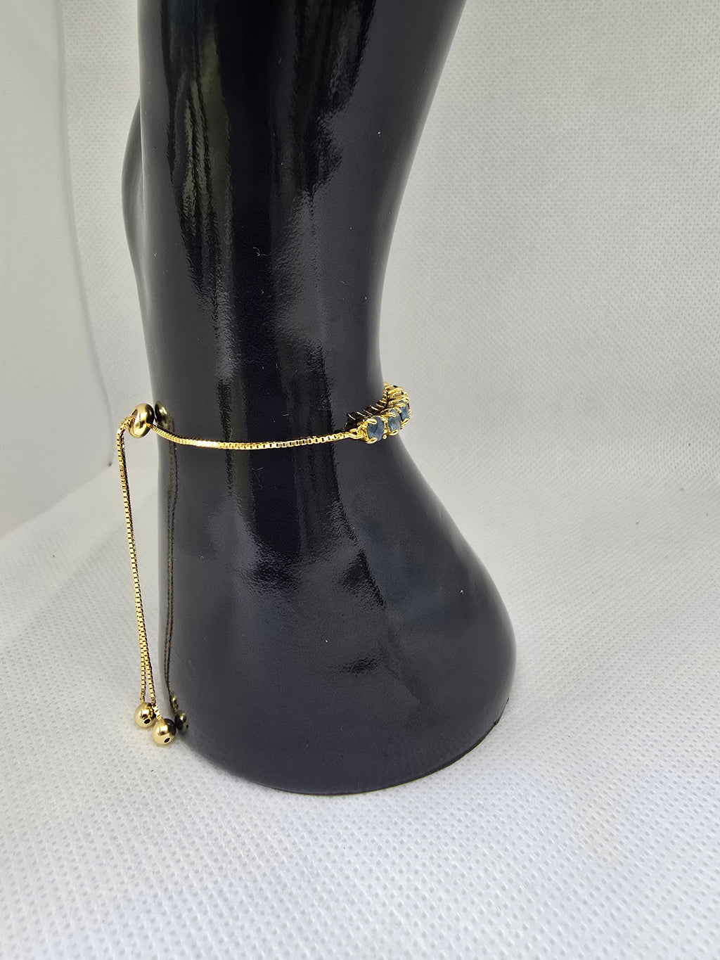 Blue Sapphire Bolo Bracelet – S925 Gold Setting
