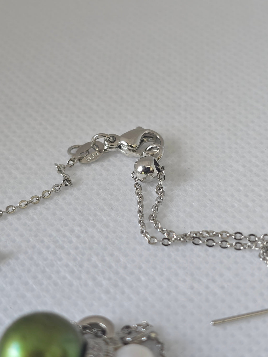 Pistachio Edison Pearl & White Freshwater Pearl Necklace | Adjustable S925 Bolo Chain