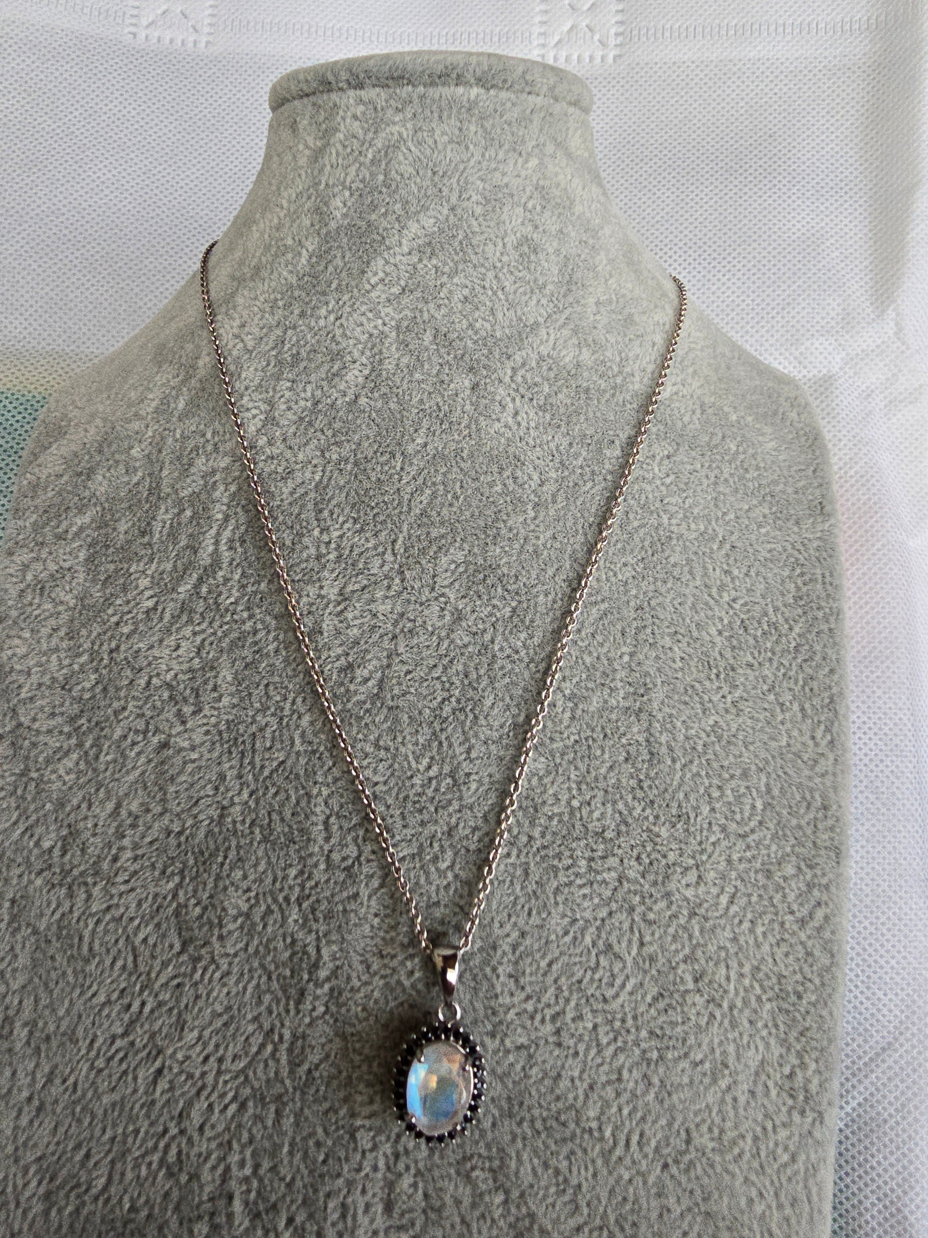 Natural Moonstone Pendant – S925 Setting