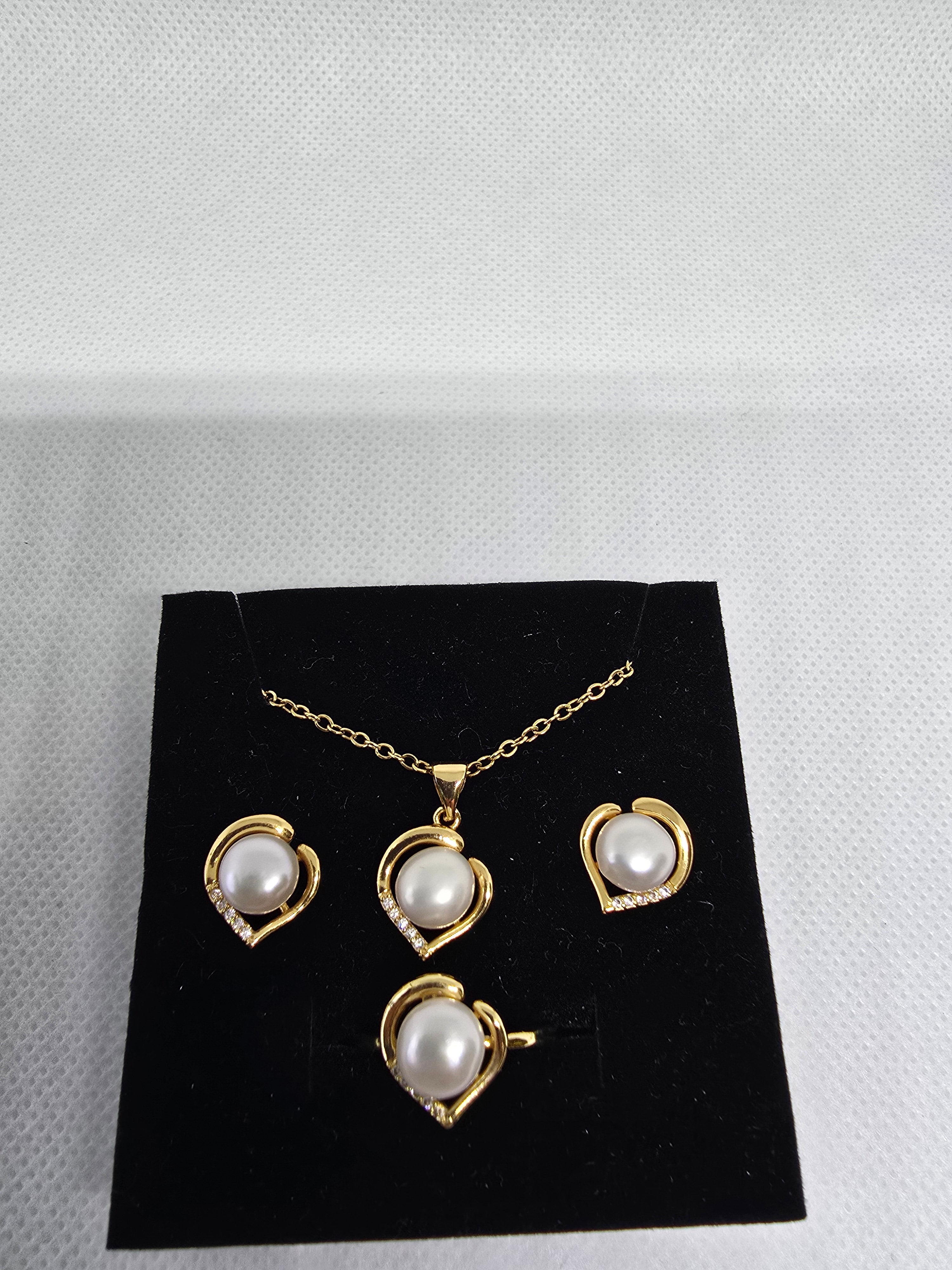 7.8mm Freshwater Pearl Jewellery Set – Necklace, Ring & Earrings