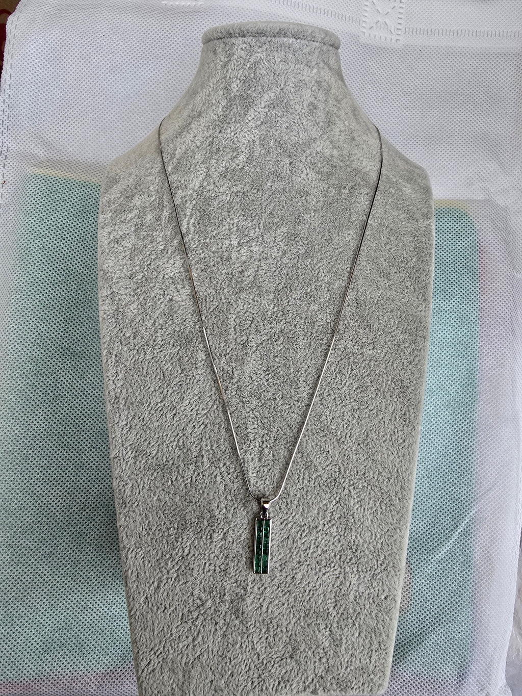Natural Emerald Bar Pendant Necklace – S925 Sterling Silver