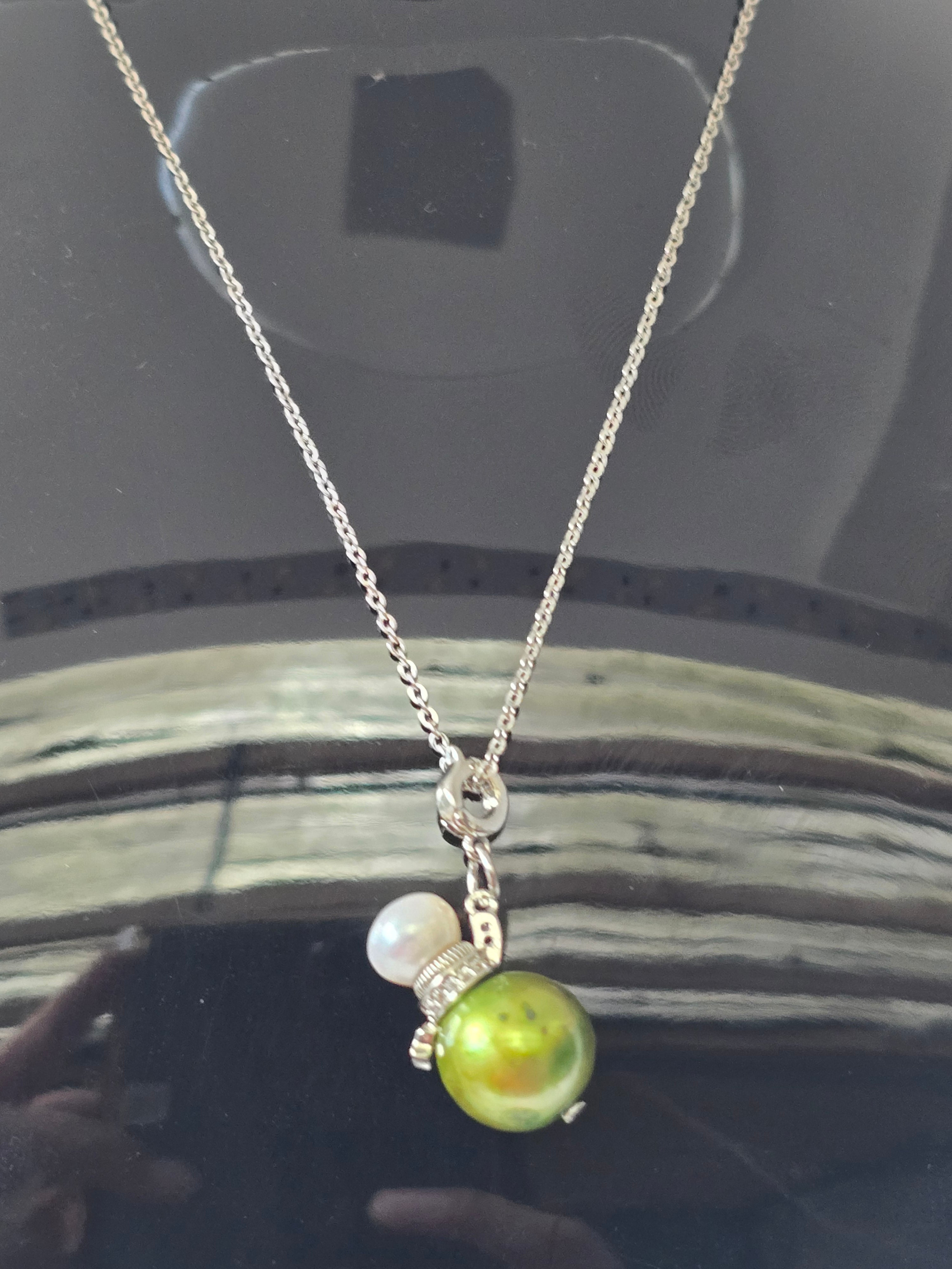 Pistachio Edison Pearl & White Freshwater Pearl Necklace | Adjustable S925 Bolo Chain