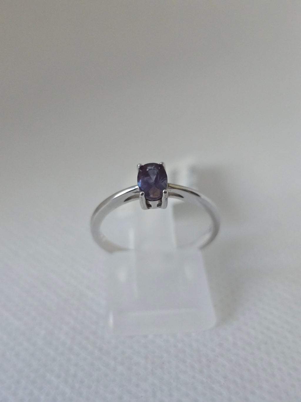 Lab Grown Alexandrite Solitaire Ring in S925 Silver