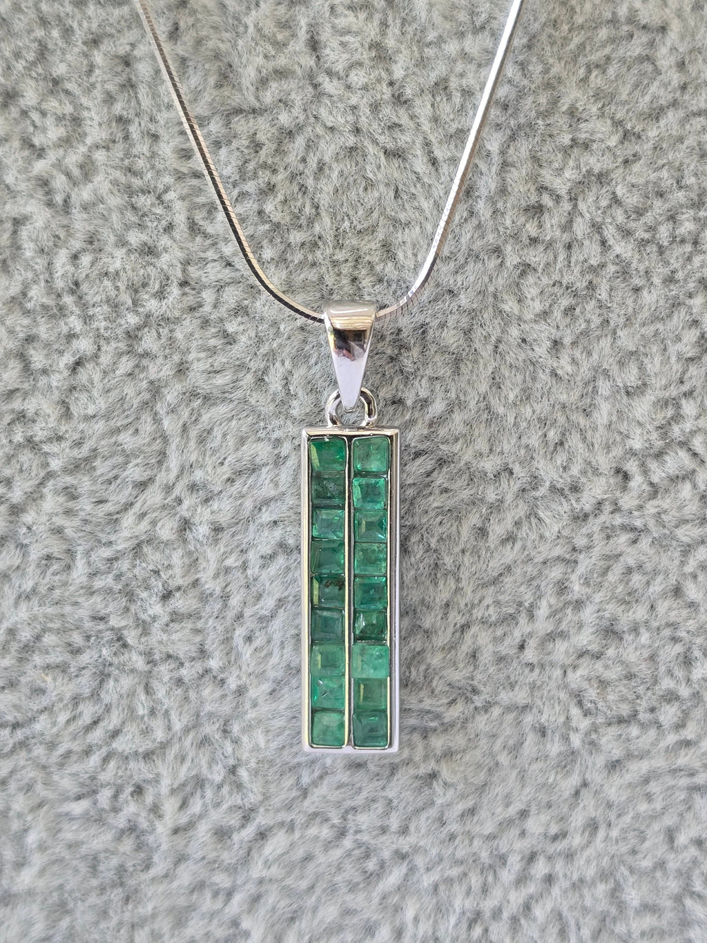 Natural Emerald Bar Pendant Necklace – S925 Sterling Silver