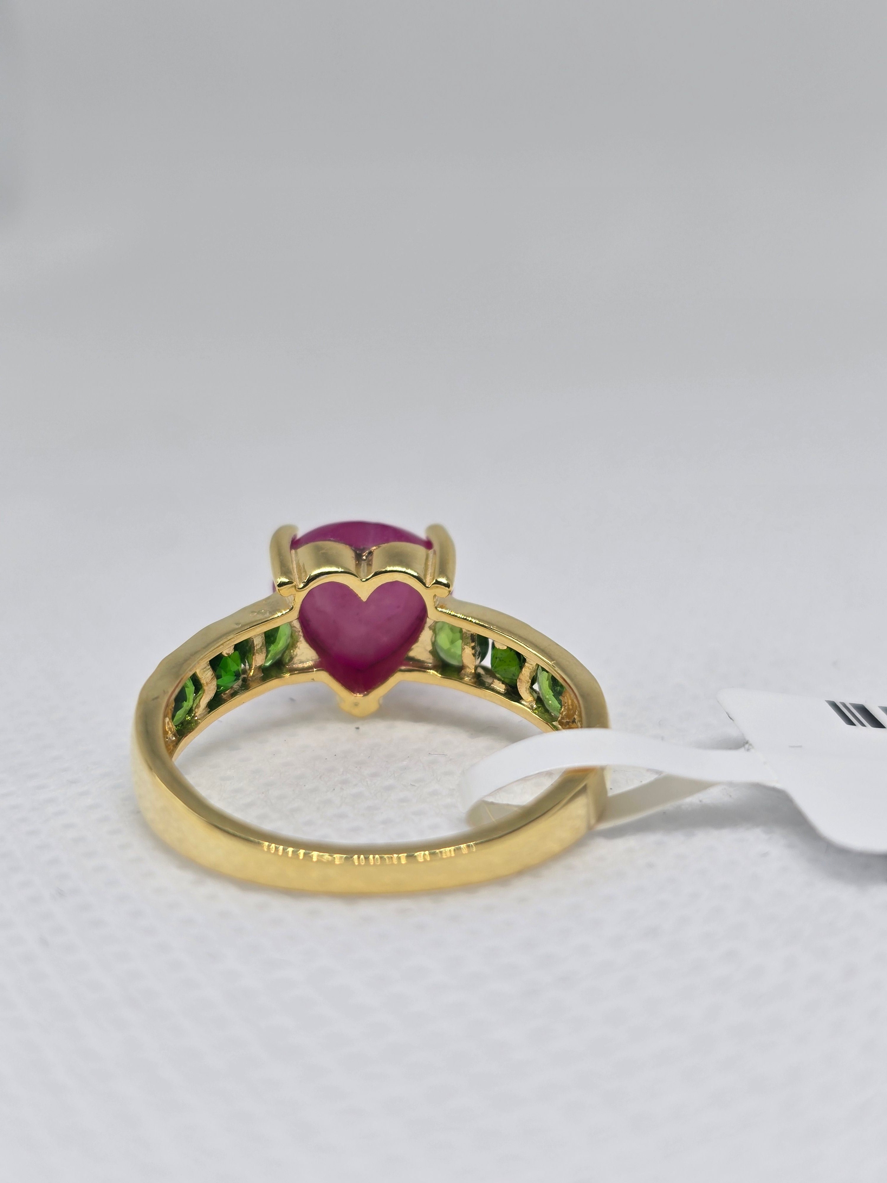 Heart Ruby & Chrome Diopside Yellow Gold Ring