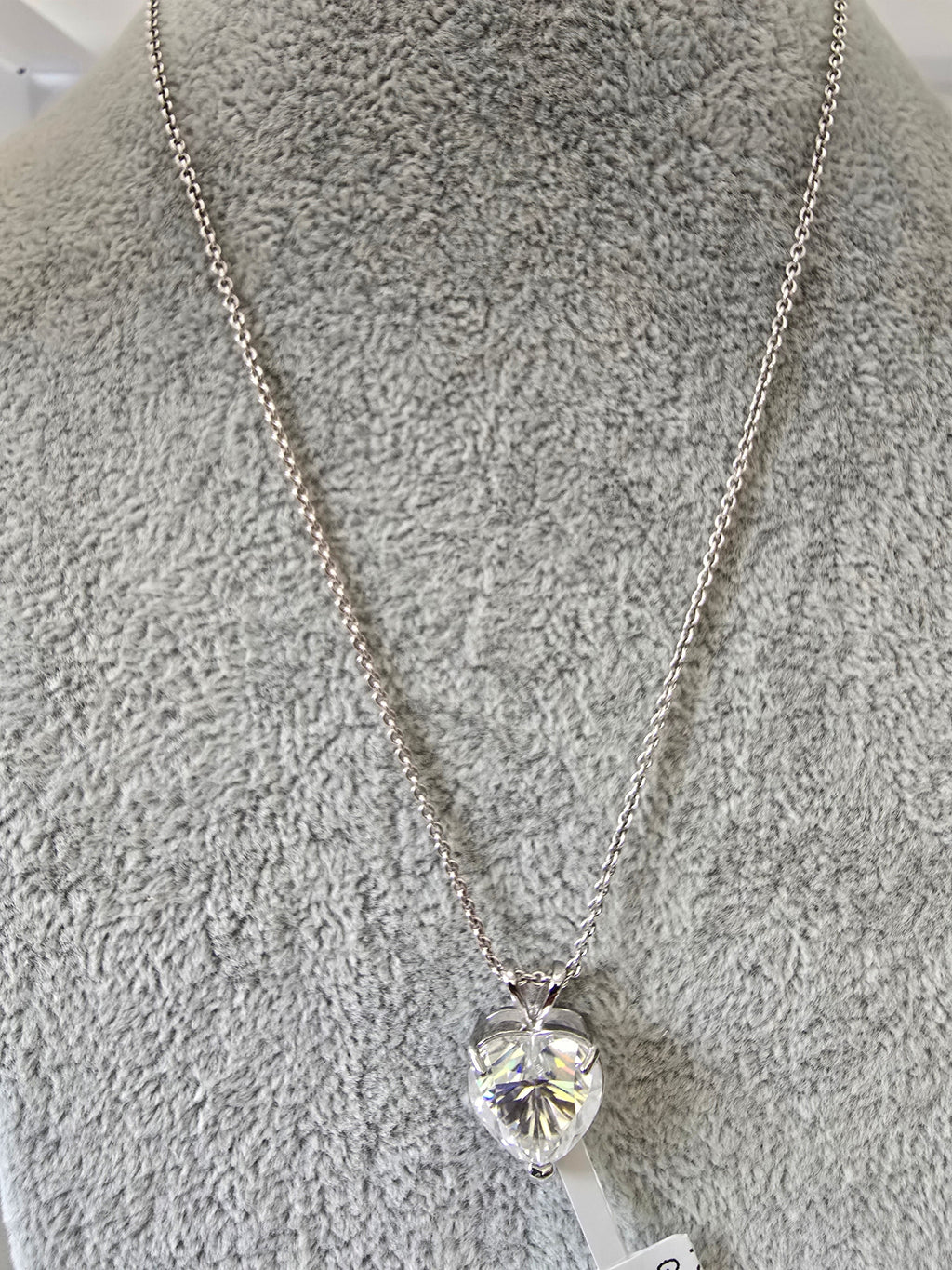 6ct D Colour Moissanite Heart Pendant